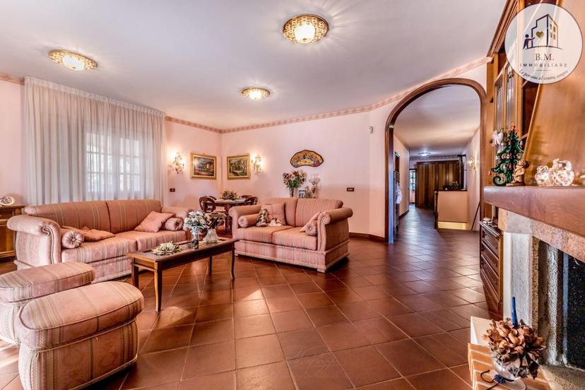 Villa, Rignano Flaminio — foto 2 di 5