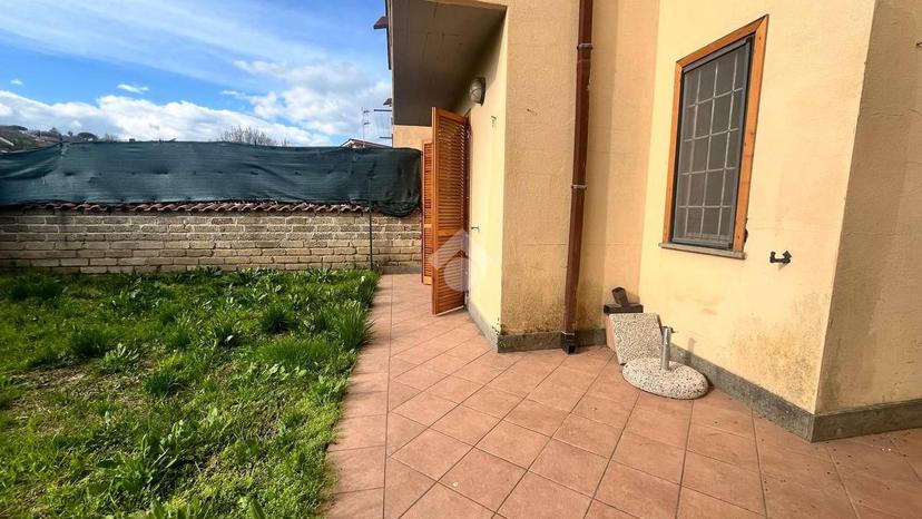 Villa a schiera in Via di Monterosi 17, Trevignano Romano