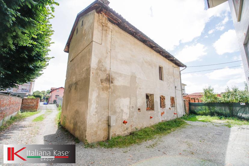 Rustico in Via Roma 24, San Mauro Torinese — foto 2 di 5