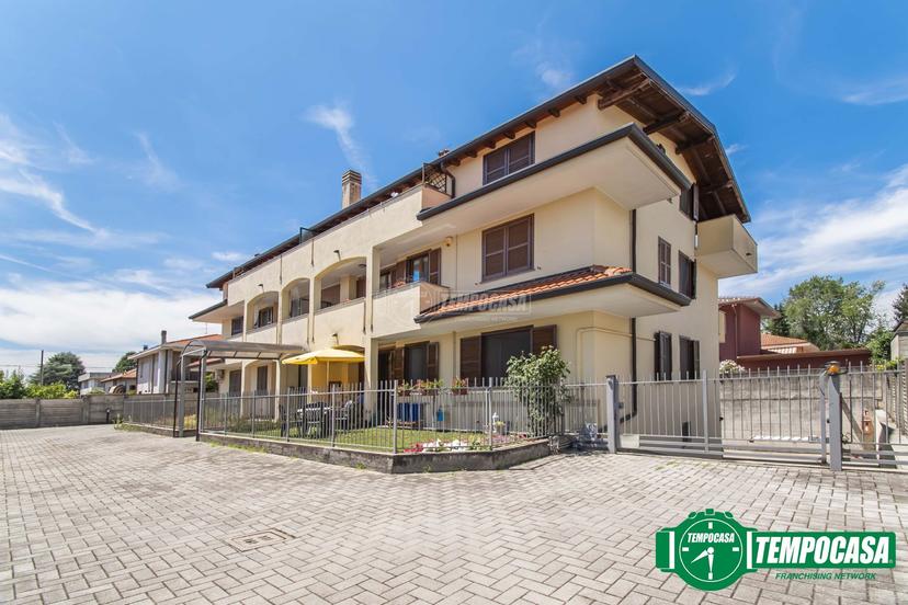 Trilocale in Via B. Melzi 168, Rescaldina — foto 5 di 5