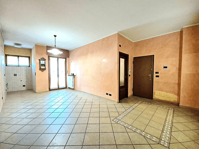 Trilocale in Via Tofane 13, Torino