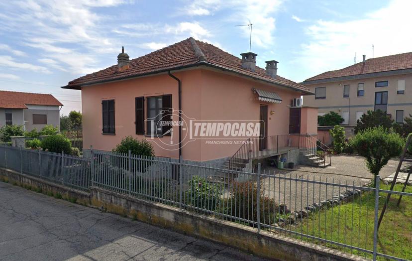 Villa in Via Lunga 14, Villastellone