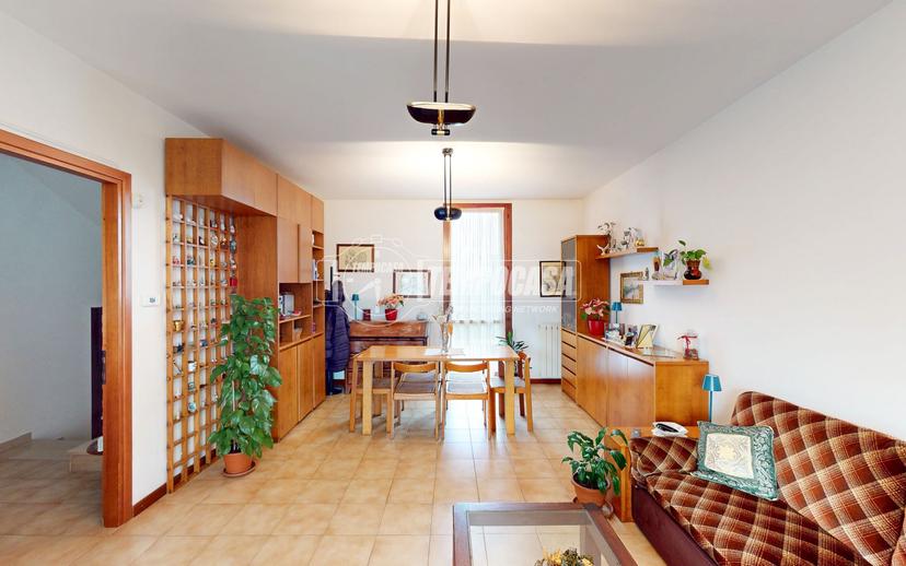 Villa a schiera, Paullo — foto 3 di 5