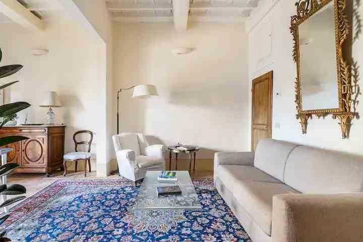 Trilocale, Firenze