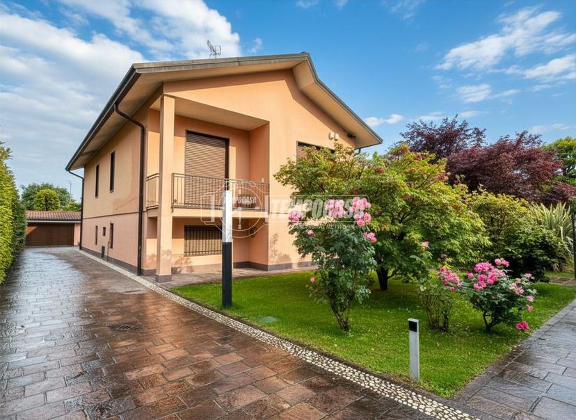 Villa in Via Roma 35, Santo Stefano Ticino — foto 3 di 5
