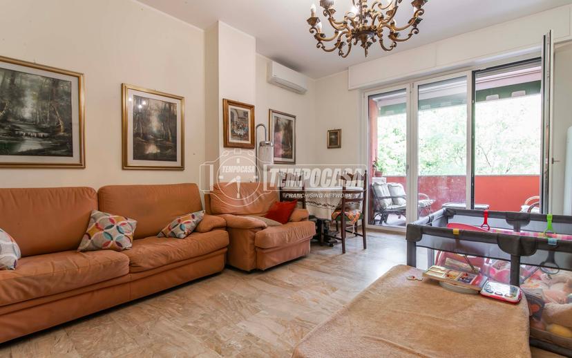 Appartamento in Via delle Camelie 17, Cusano Milanino — foto 3 di 5