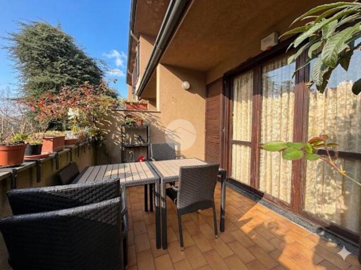 Villa a schiera in Via Veronese 14, Pessano con Bornago
