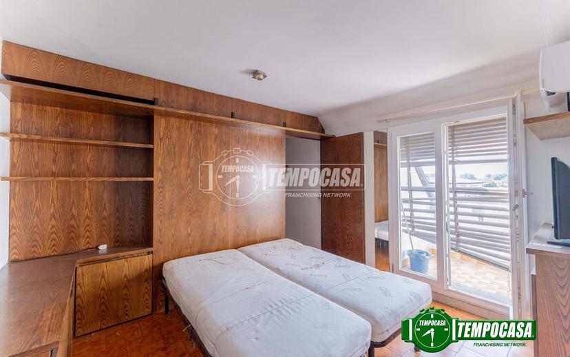 Bilocale in Via Carlo Poerio, Magenta — foto 5 di 5
