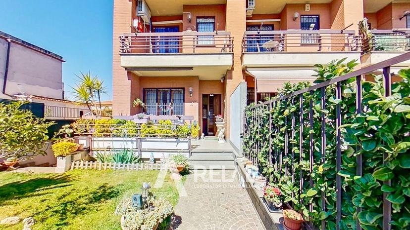 Villa a schiera in Via Servilia 69, Roma