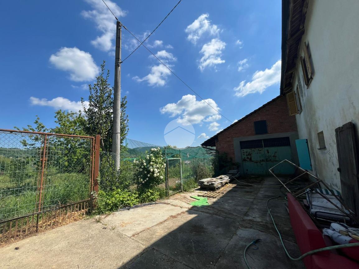 Casa indipendente in Via Val Pallera 89, Gassino Torinese
