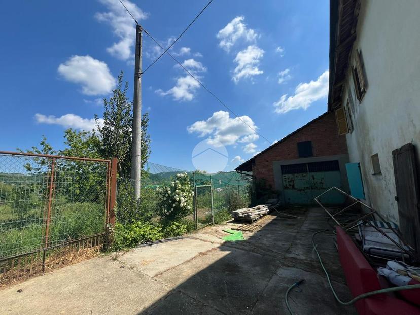 Casa indipendente in Via Val Pallera 89, Gassino Torinese