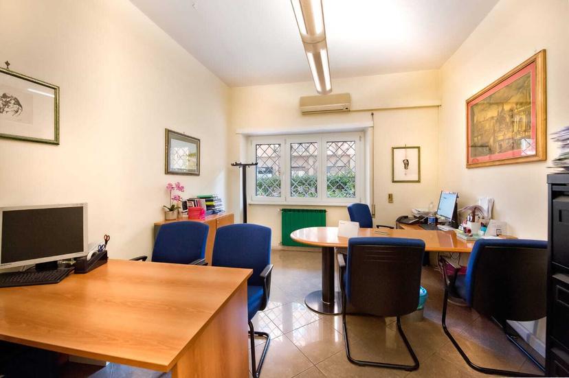 Appartamento in Via San Francesco d'Assisi 82, Ciampino