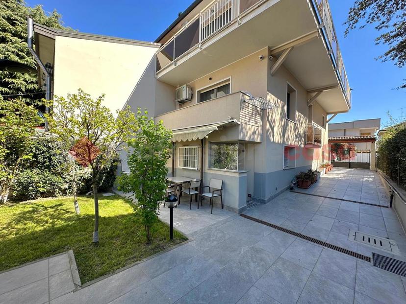 Villa in Via delle Robinie, Opera — foto 4 di 5