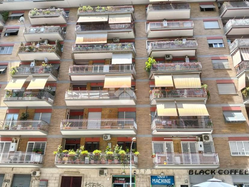 Trilocale in Via Gaetano Casati 13, Roma