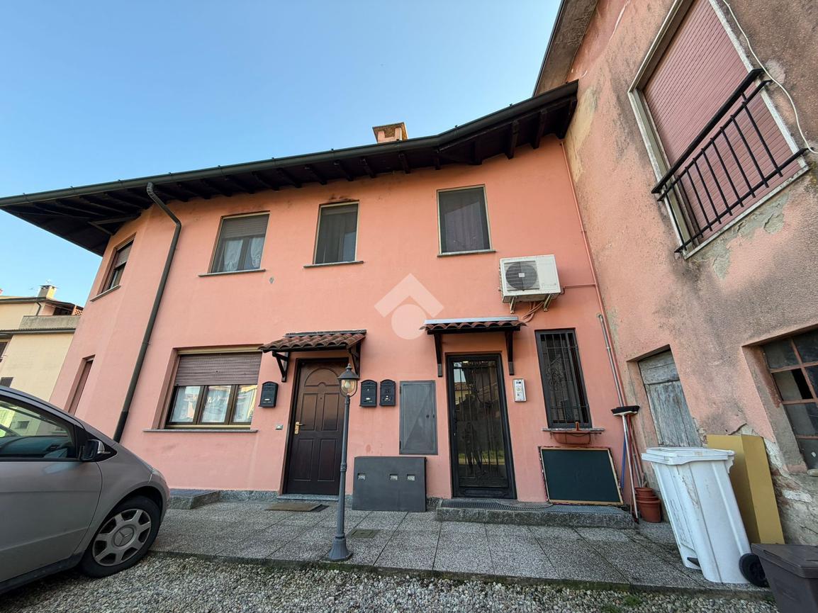 Trilocale in Via Gian Paolo Annoni 31, Motta Visconti