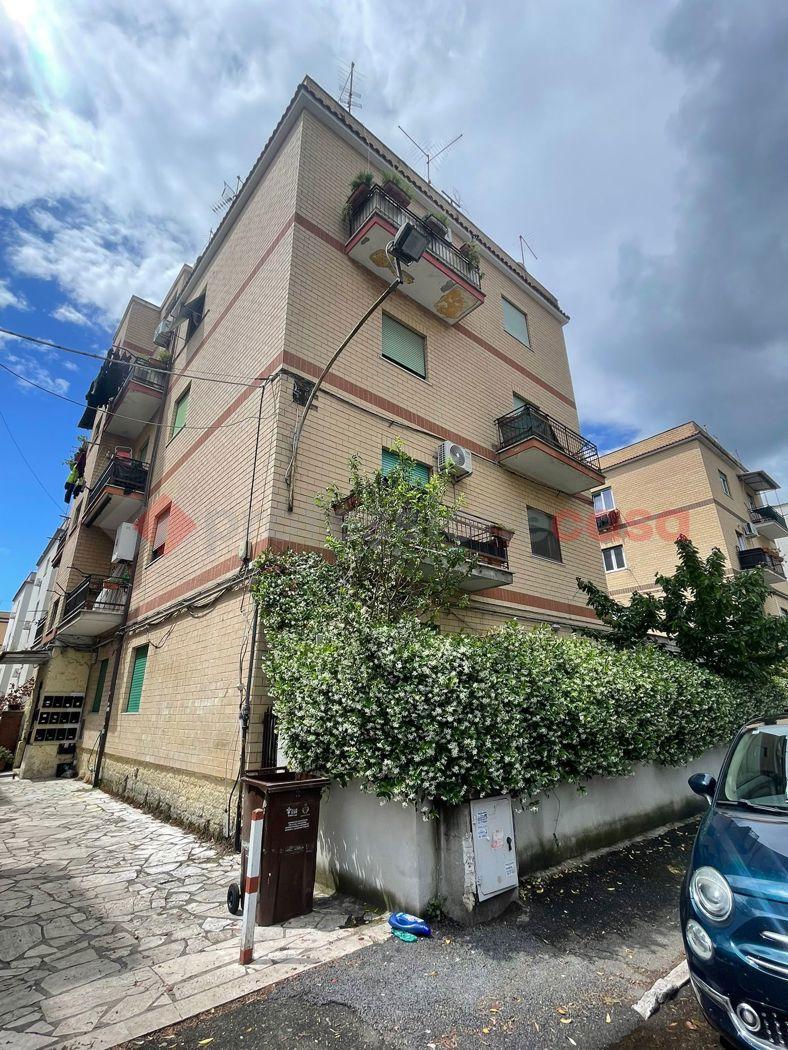 Trilocale in Via Don Minzoni 34, Tivoli