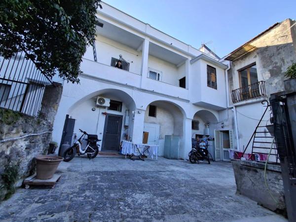 Bilocale in Via Tirone 63, Somma Vesuviana