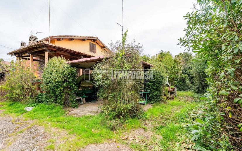 Villa in Via dell' Omo Morto, Bracciano — foto 4 di 5