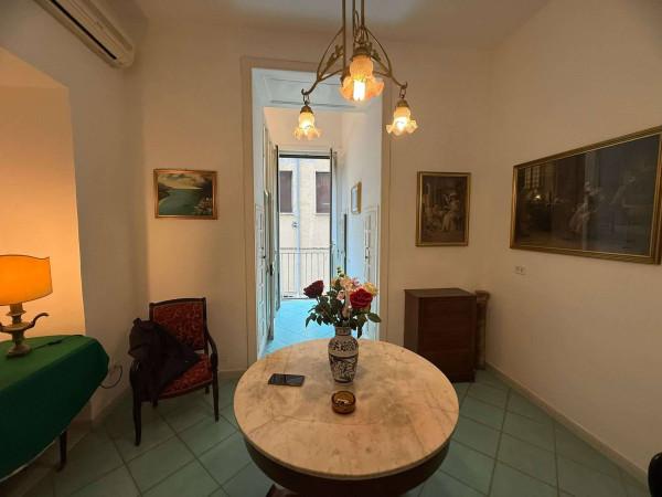 Quadrilocale in Via San Pasquale, Napoli