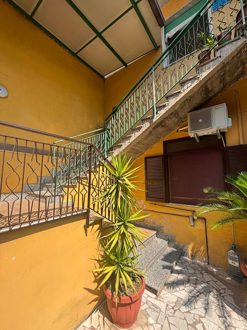 Trilocale in Vico Ezio Vanoni S.N.C., Melito di Napoli — foto 3 di 5