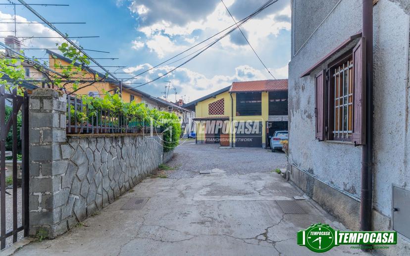 Bilocale in Via Cavour, Inveruno