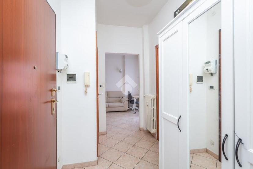 Bilocale in Via La Thuile 81, Torino