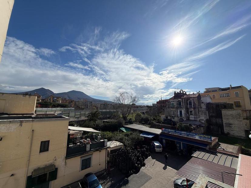 Trilocale in Via Gianturco 24, San Giorgio a Cremano