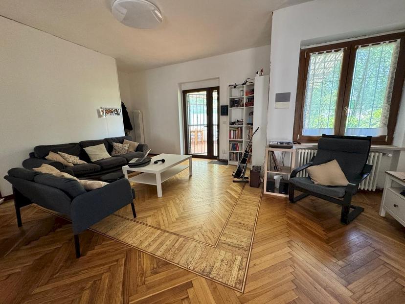 Casa indipendente in Via Alessandro Volta 6, Torre Pellice — foto 2 di 5