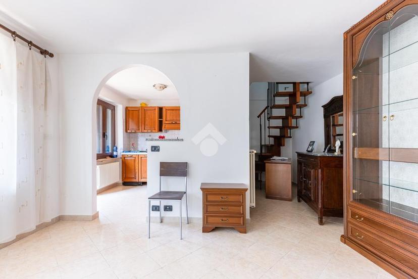 Casa indipendente in Corso Regina Margherita 42, Albiano d'Ivrea