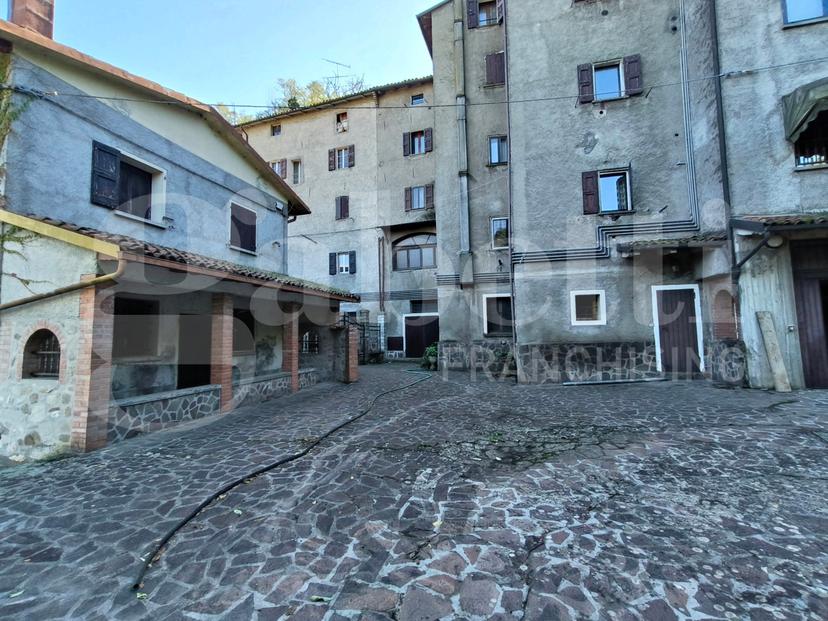 Appartamento in Via Val di Setta 32, Monzuno