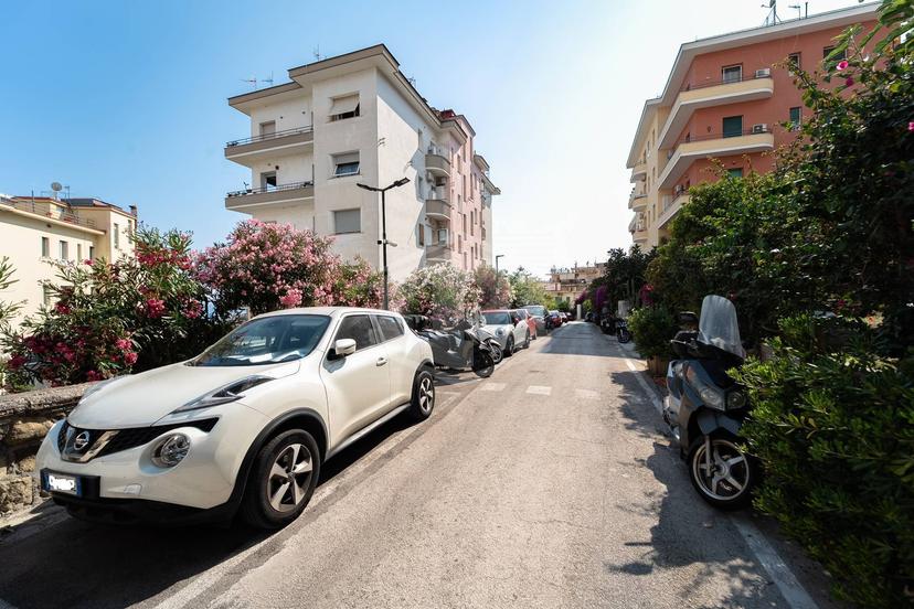 Appartamento in Via Aniello Falcone 332, Napoli