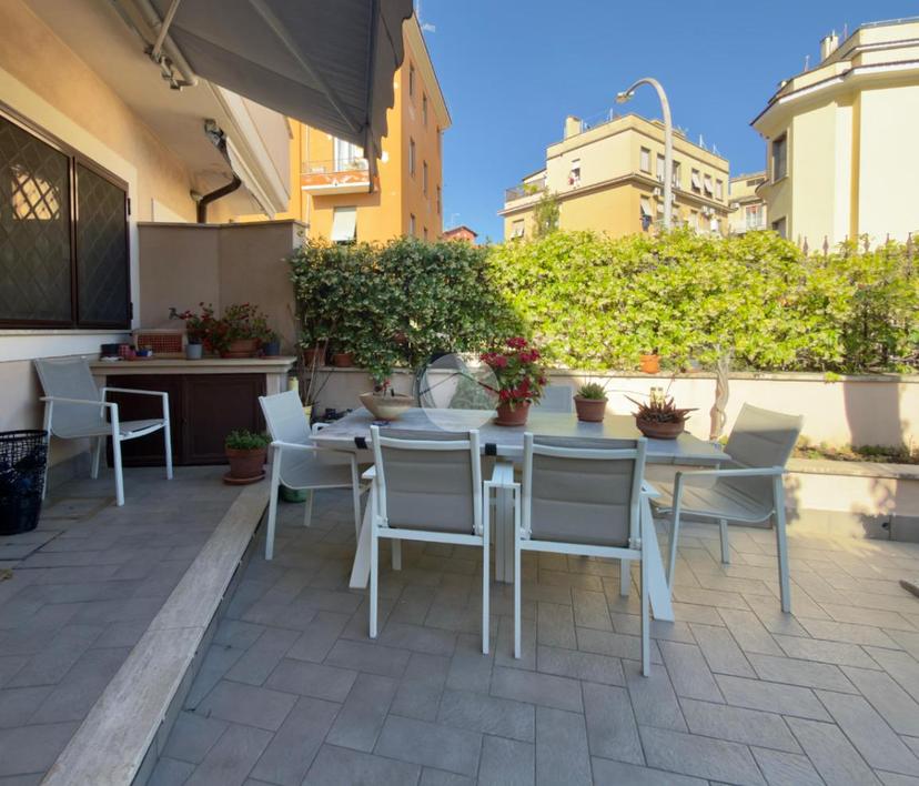 Trilocale in Via Soratte 15, Roma