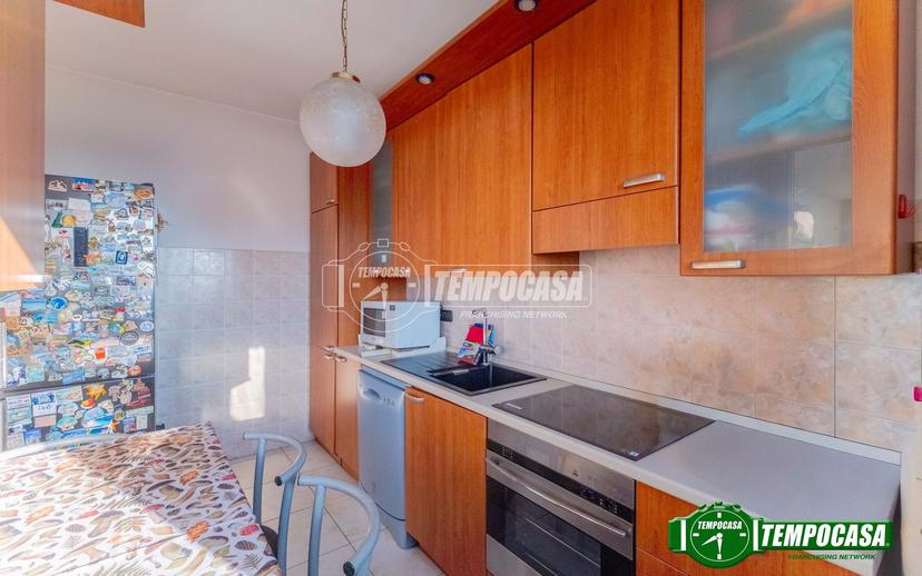 Trilocale in Via Don Francesco Beniamino della Torre 4, Milano