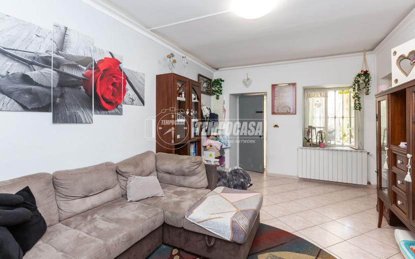 Casa indipendente in Via C. l. N, Giaveno