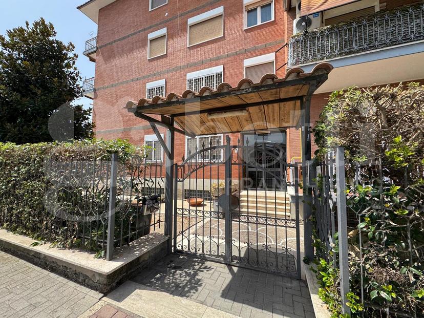 Trilocale in Via Mura dei Francesi 11, Ciampino