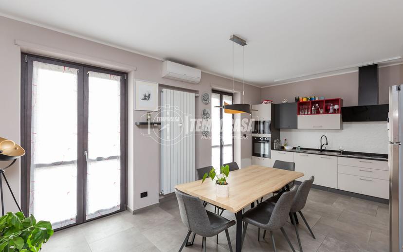 Trilocale in Via Milano 13, Gassino Torinese