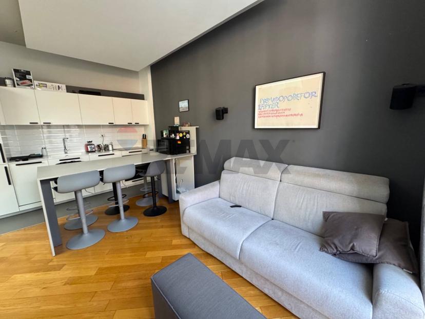 Bilocale in Via Conte di Carmagnola 49, Roma