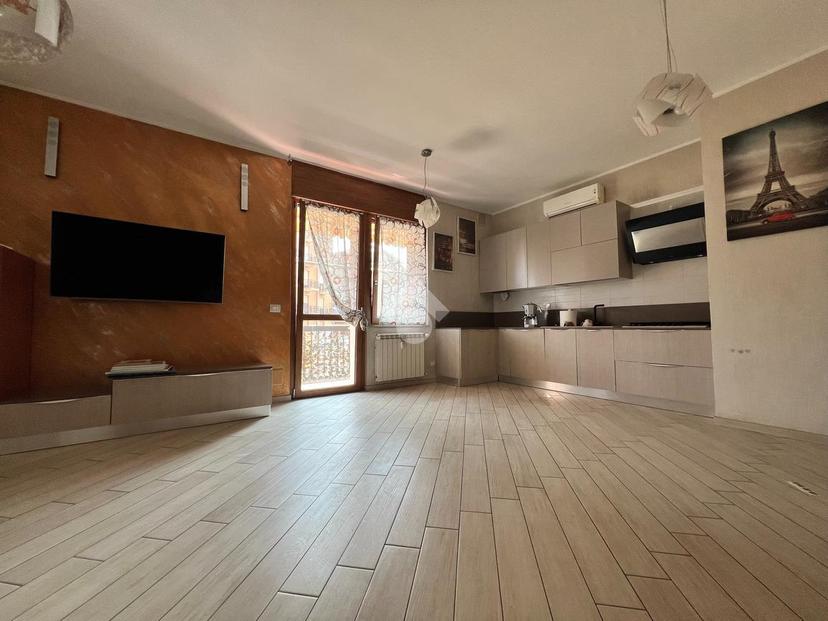 Appartamento in Via Nino Bixio 22, Orbassano
