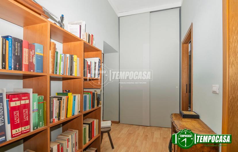 Trilocale in Via Giardino, Locate di Triulzi — foto 4 di 5