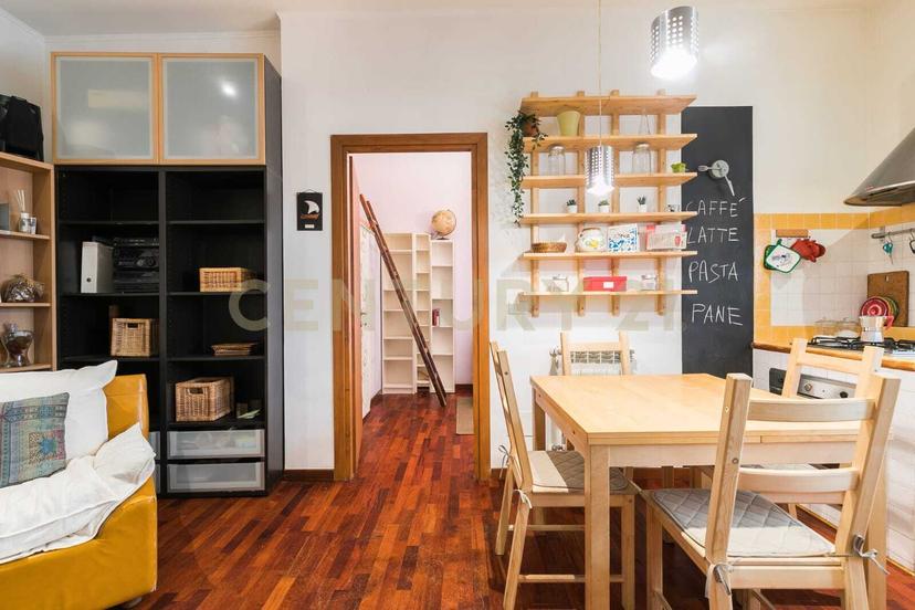 Trilocale in Via S. Vincenzo De' Paoli 24, Roma