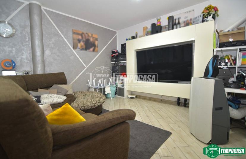Casa indipendente in Vicolo Monte Grappa 4, Bosconero — foto 5 di 5