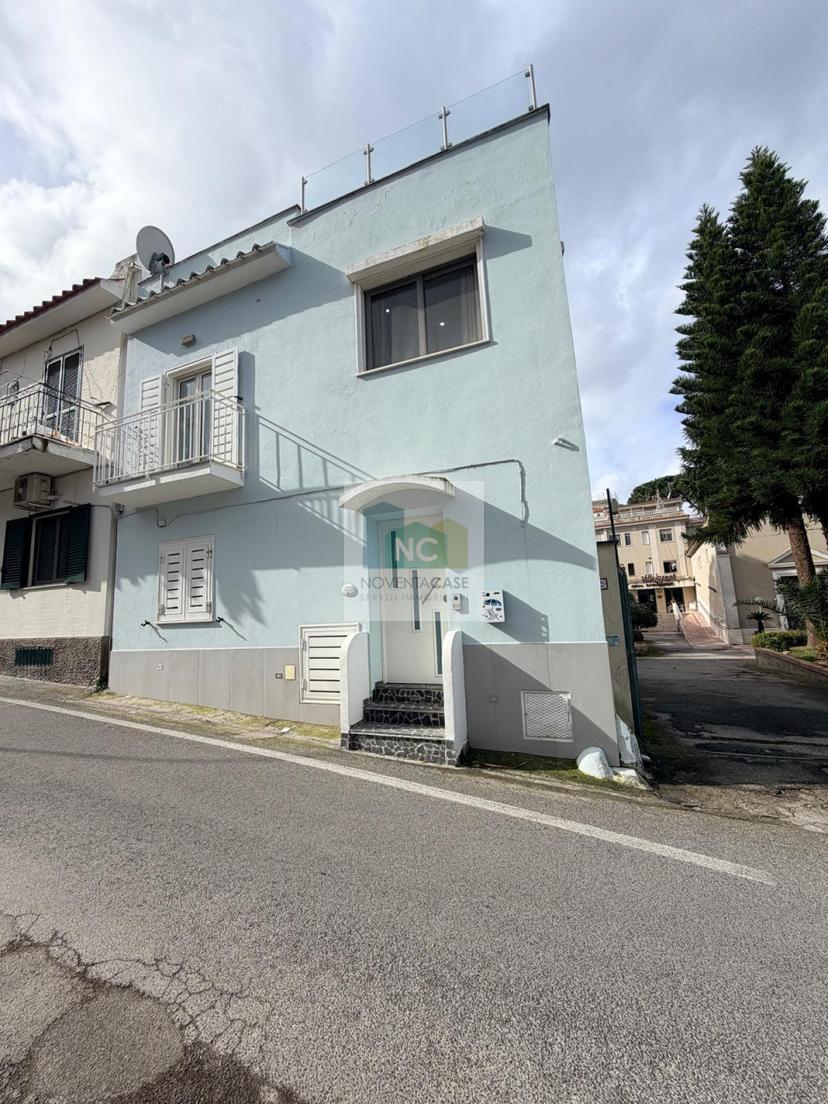 Casa indipendente in Piazza San Pasquale, Casamicciola Terme — foto 3 di 5