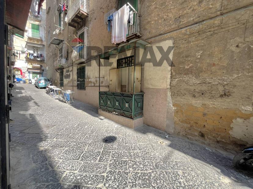Trilocale in Vico Cangiani a Santa Maria Antesaecula 27, Napoli