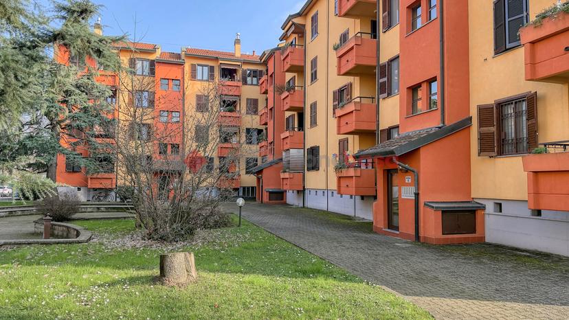 Trilocale in Via Monte Bianco, Cambiago — foto 3 di 5