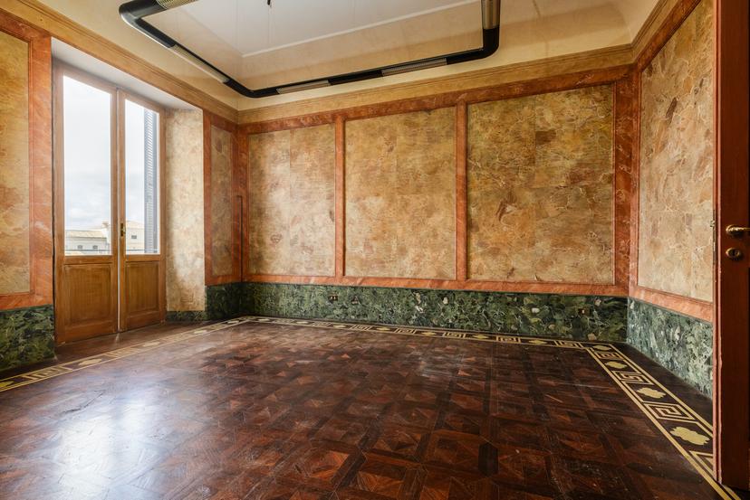 Appartamento in Salita San Nicola da Tolentino, Roma