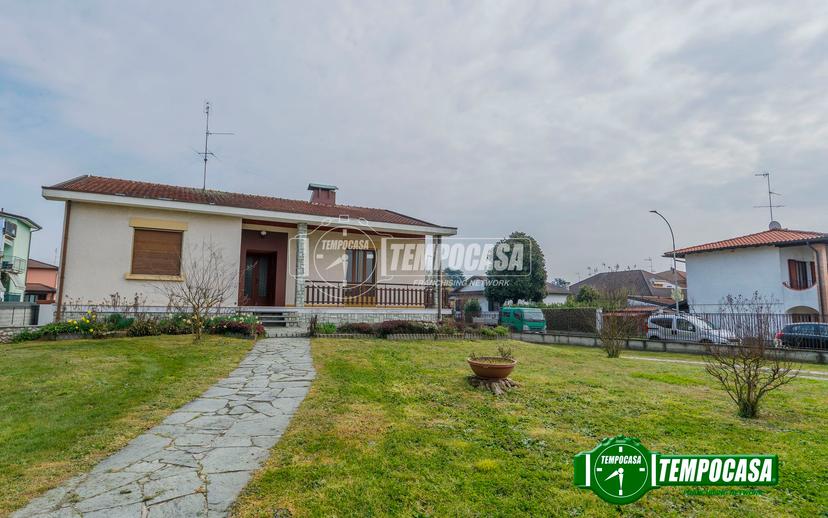 Villa in Via Don Giovanni Minzoni, Motta Visconti — foto 2 di 5