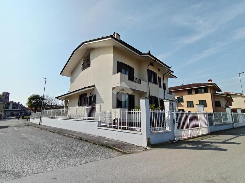 Villa in Piazza Goito 2, Cercenasco — foto 5 di 5