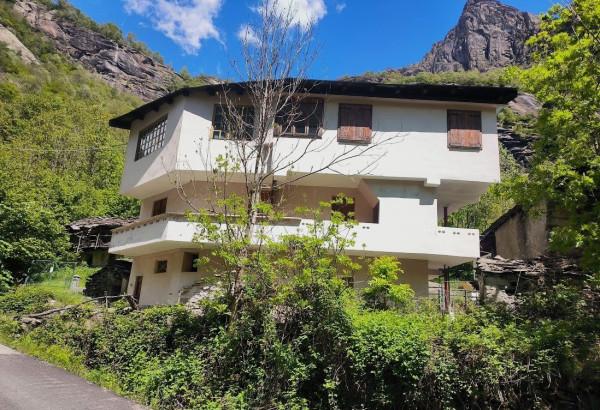 Villa, Locana
