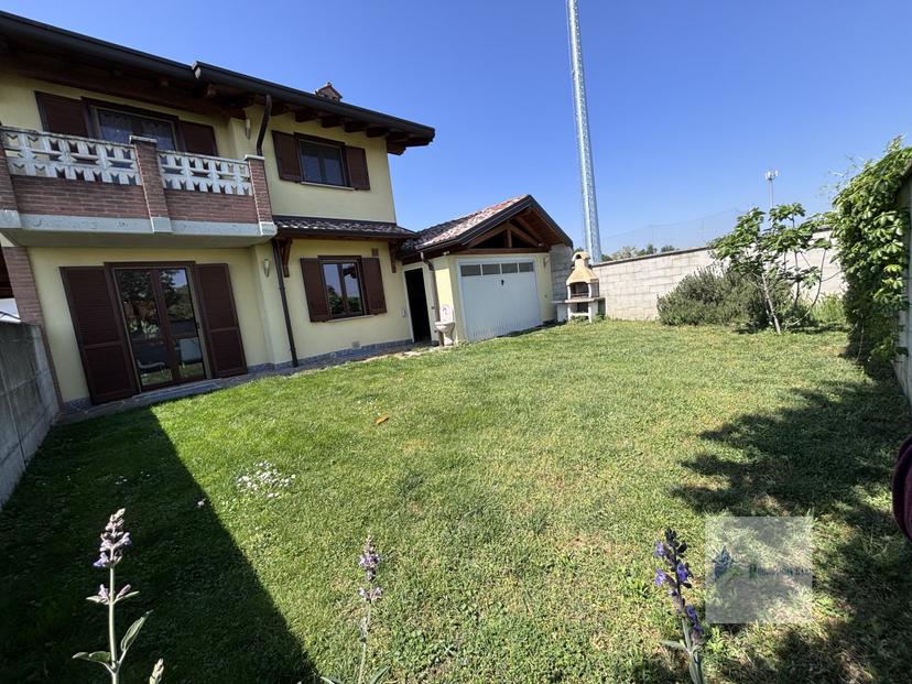 Villa in Via John Fitzgerald Kennedy, Turbigo — foto 3 di 5