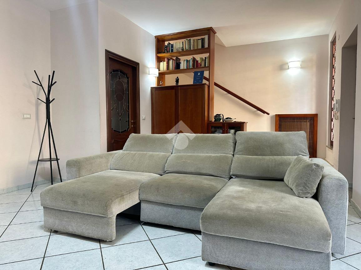 Villa a schiera in Via Santa Caterina da Siena 12, Giugliano in Campania